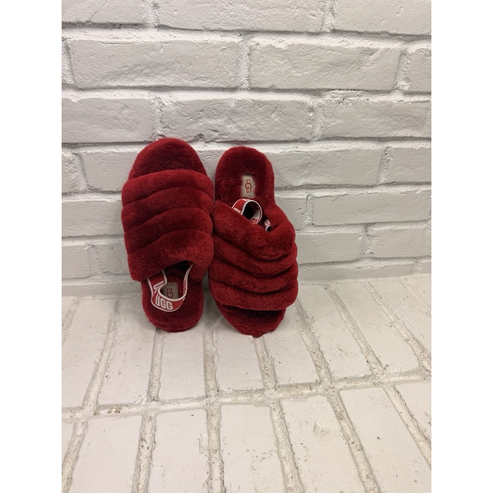 UGG Fluff Yeah Slide Slippers Womens Size 5 Red Sheepskin Sandals